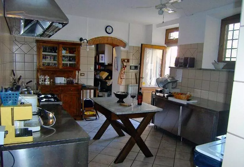 هتل Fattoria Le Poggiola