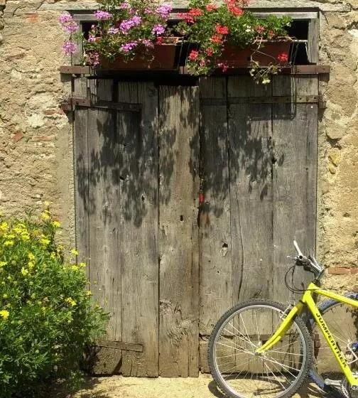 هتل Fattoria Le Poggiola