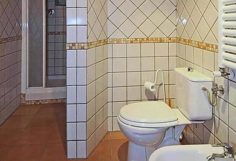 هتل Fattoria Le Poggiola