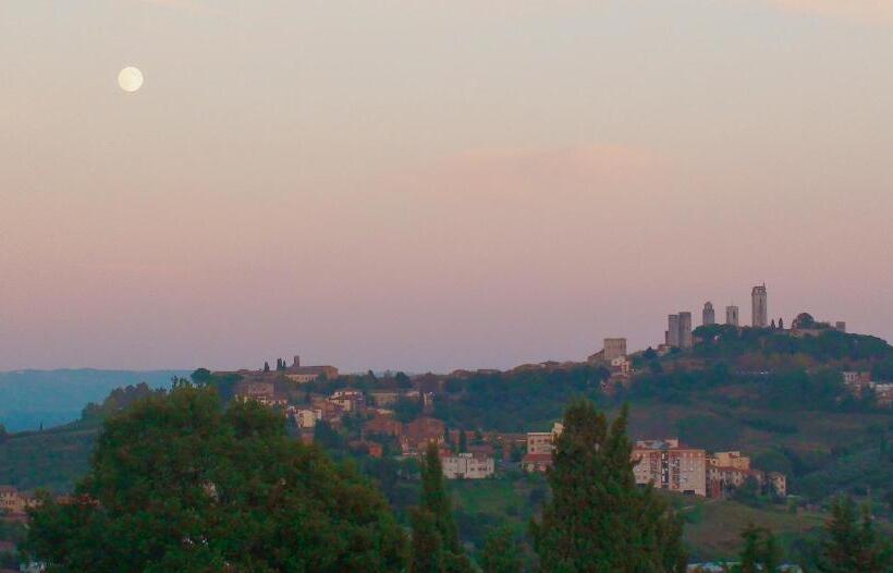 Отель Podere Montese Country House