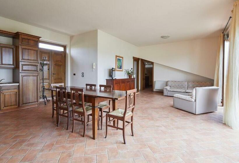 فندق Relais La Cerreta