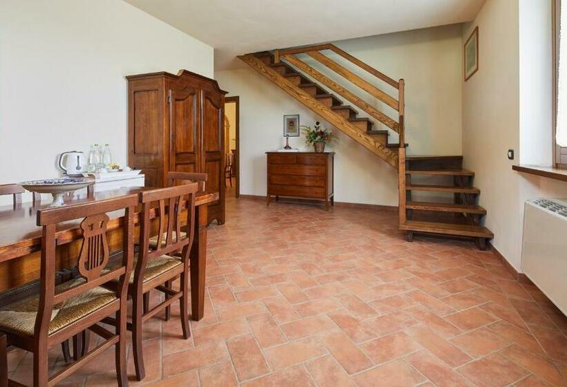 فندق Relais La Cerreta