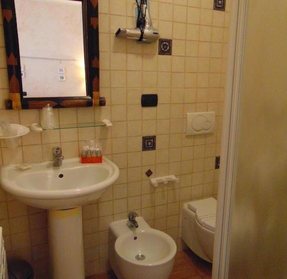 بنسيون Appunti Di Viaggio Room & Breakfast