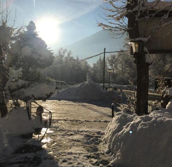 膳宿费 Burgfrieden