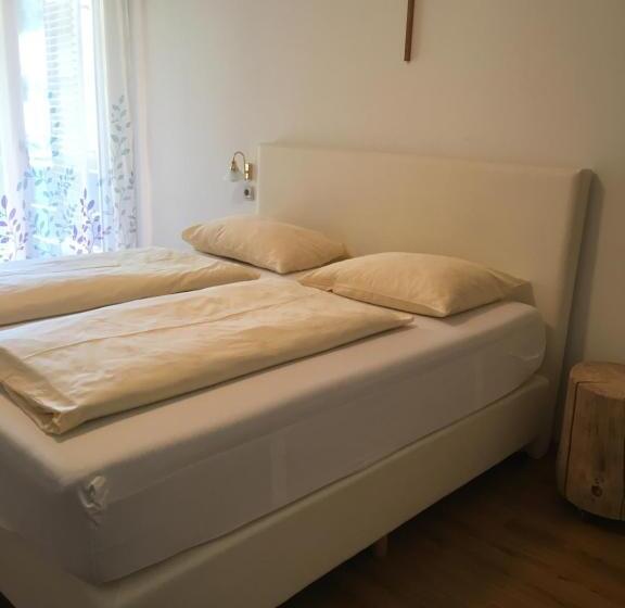 膳宿费 Burgfrieden