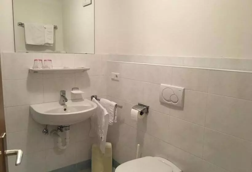 پانسیون Burgfrieden