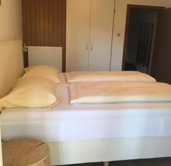 پانسیون Burgfrieden