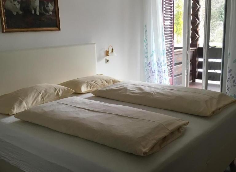 膳宿费 Burgfrieden