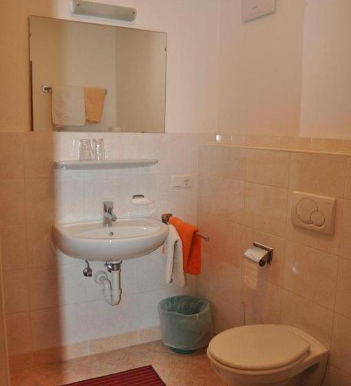 膳宿费 Burgfrieden