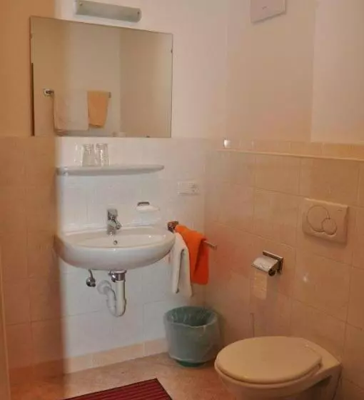 پانسیون Burgfrieden