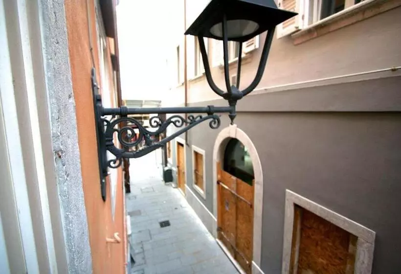 Piazza Grande City Residence