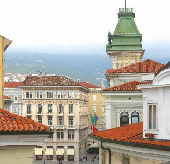 Piazza Grande City Residence