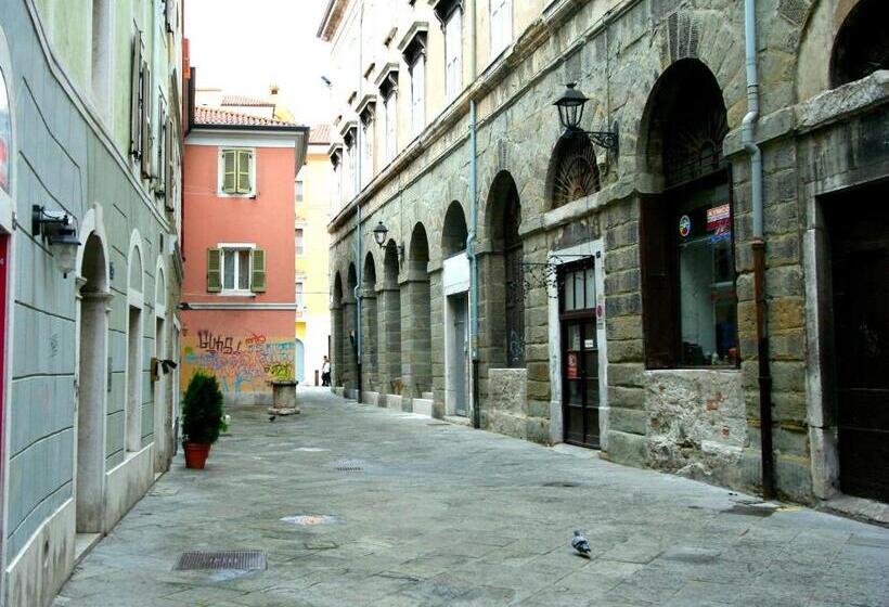 Piazza Grande City Residence