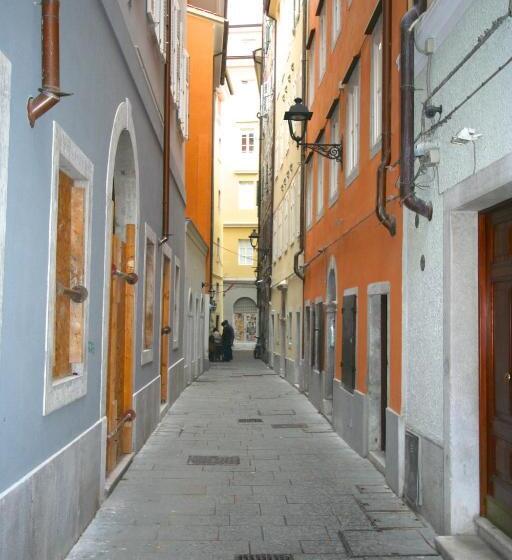 Piazza Grande City Residence