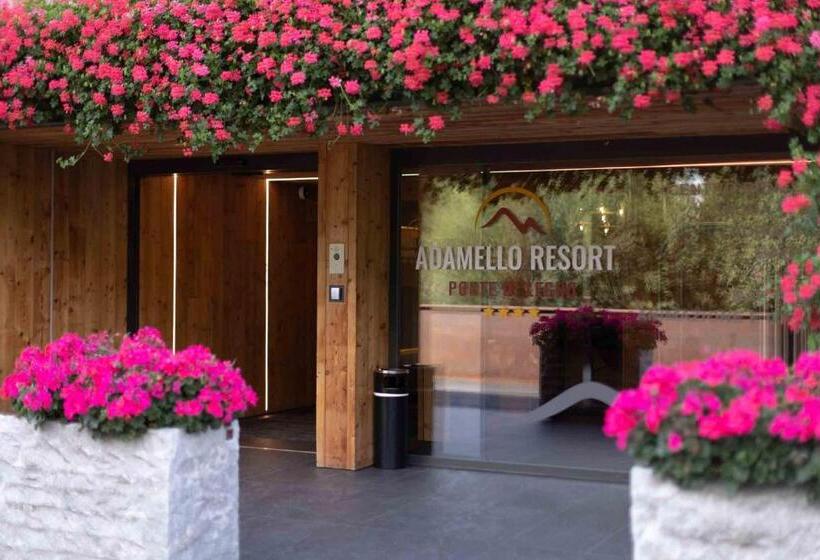 Residence Adamello Resort