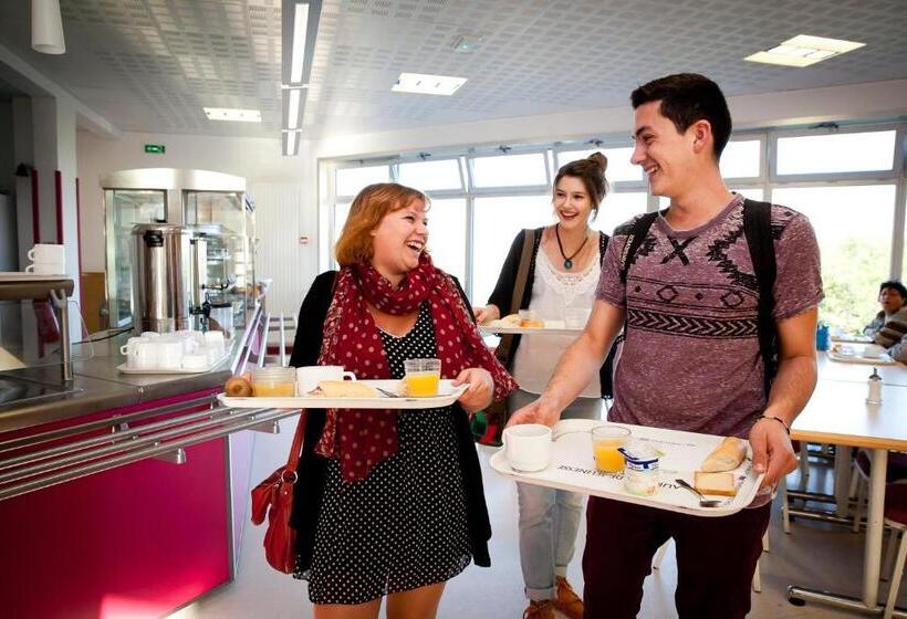 هاستل Auberge De Jeunesse