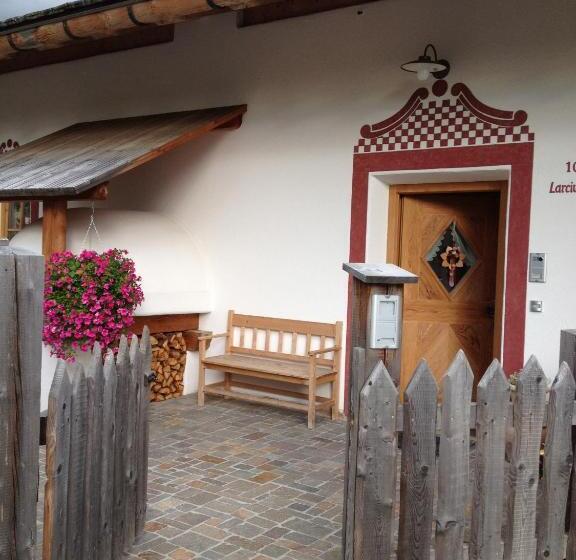 Hotell Agriturismo Maso Larciunei