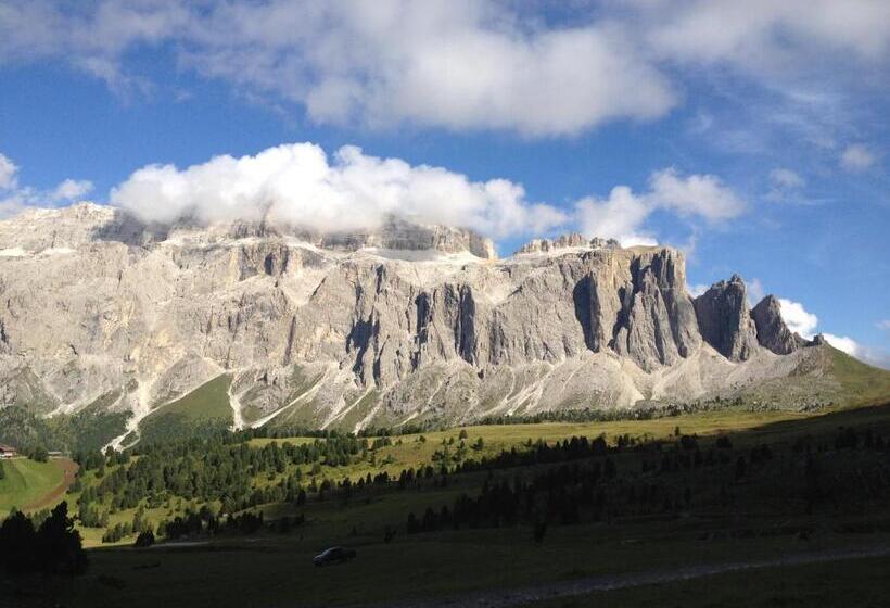 Hotell Agriturismo Maso Larciunei