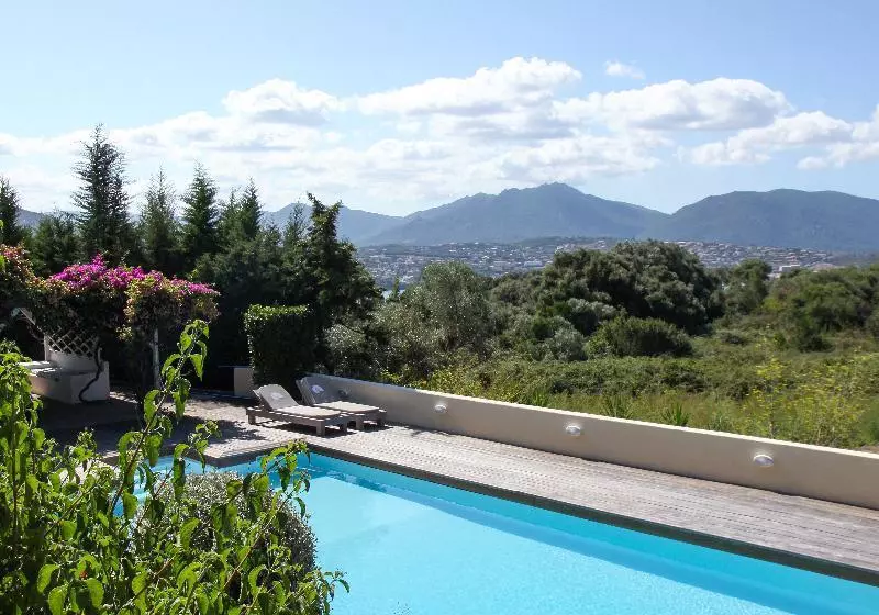 Hotelli L'hostellerie Du Moulin Des Oliviers