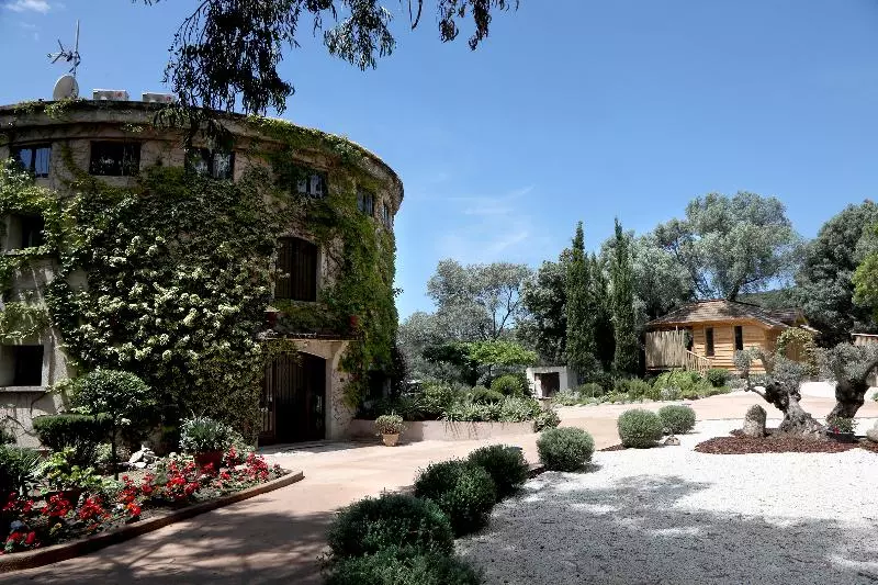 Hotelli L'hostellerie Du Moulin Des Oliviers