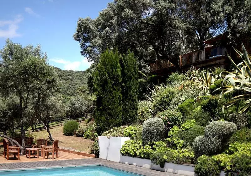 Hotelli L'hostellerie Du Moulin Des Oliviers