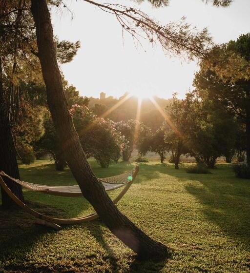 Отель Masseria Agriturismo Torre Di Albidona
