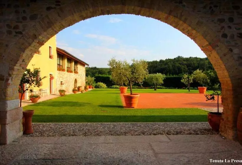 Hotelli Tenuta La Presa