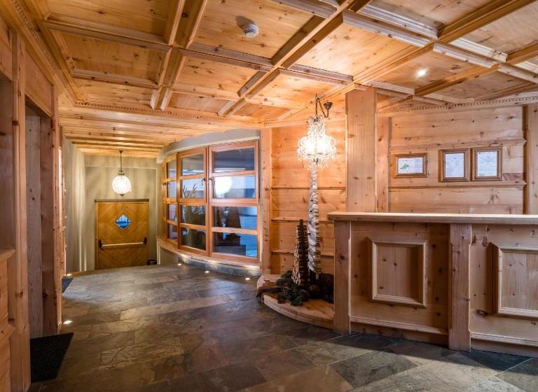 Nei Y Suredl Nevesole