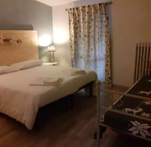 ペンション La Casetta Del Dahu