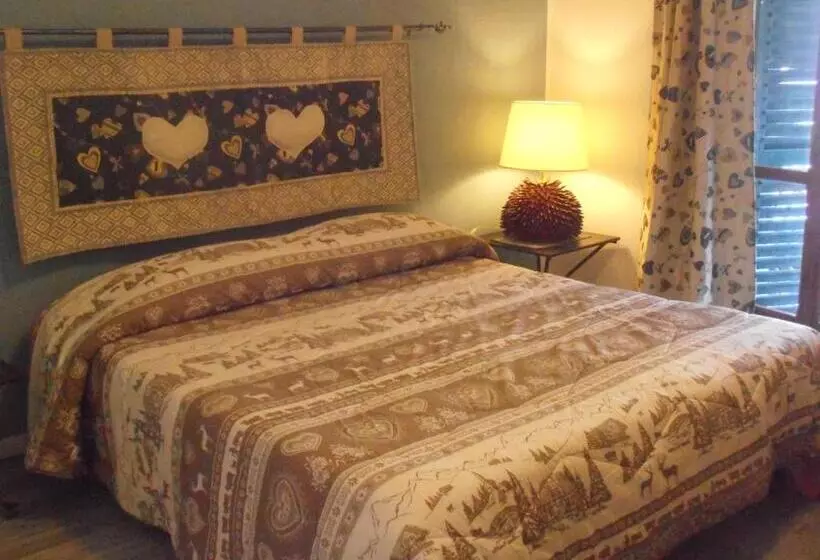 ペンション La Casetta Del Dahu