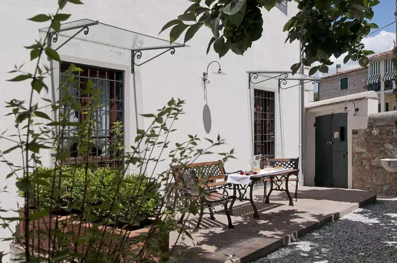 Majatalo Villamorosa