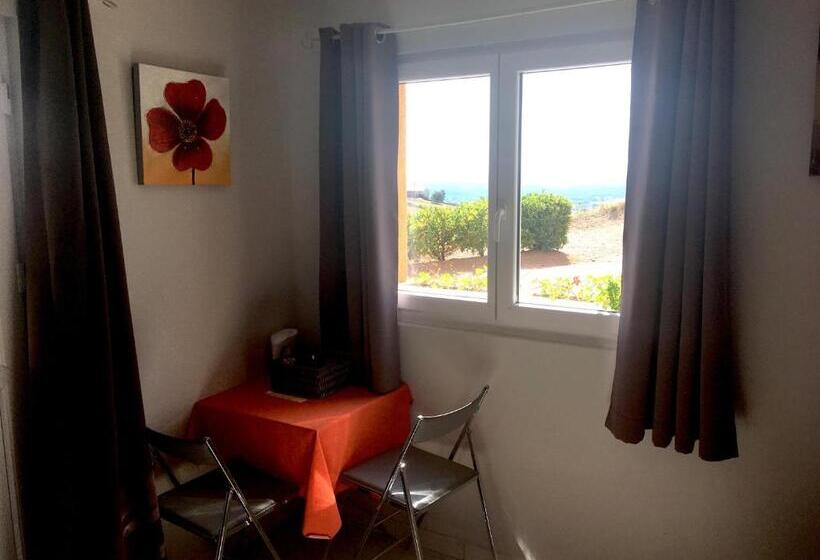 بنسيون Domaine Du Coteau Des Lys