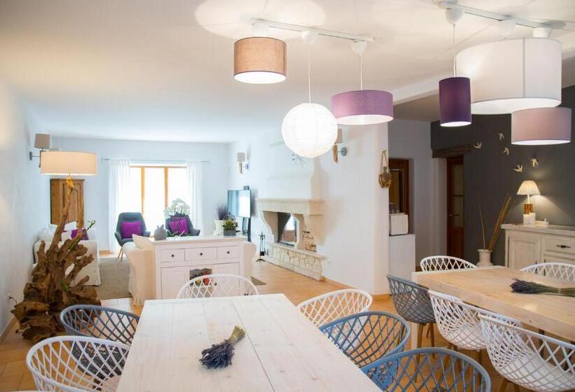 ペンション La Bastide Des Bourguets Adults Only, Mont Ventoux