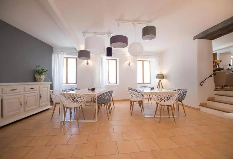ペンション La Bastide Des Bourguets Adults Only, Mont Ventoux