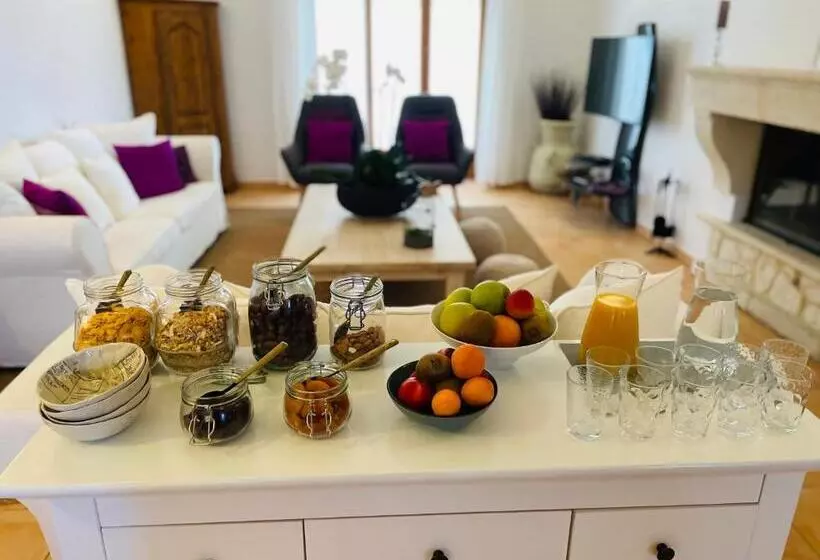 ペンション La Bastide Des Bourguets Adults Only, Mont Ventoux