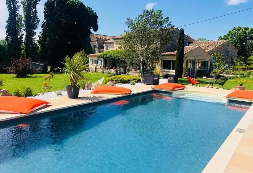ペンション La Bastide Des Bourguets Adults Only, Mont Ventoux