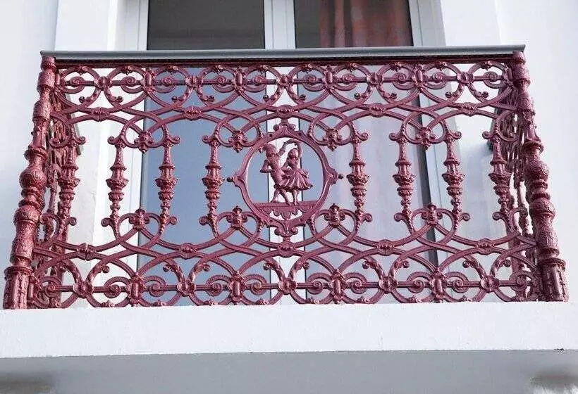 Majatalo Le Jardin Des Toiles