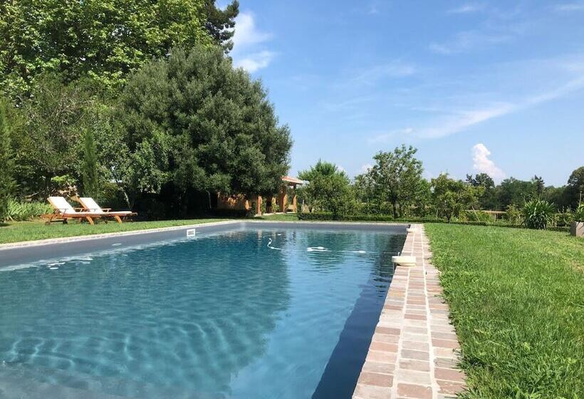 צימר Domaine De La Partoucie