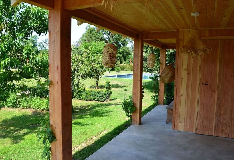 צימר Domaine De La Partoucie