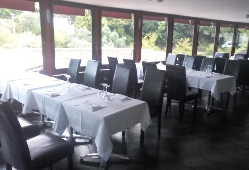 ユースホステル Le Relais De Monti