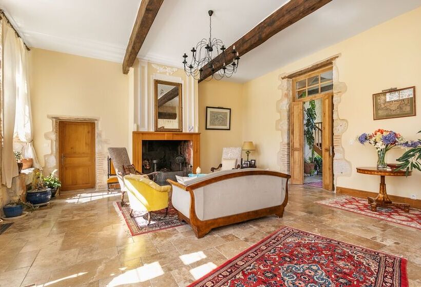 Bed and Breakfast Domaine De Rambeau