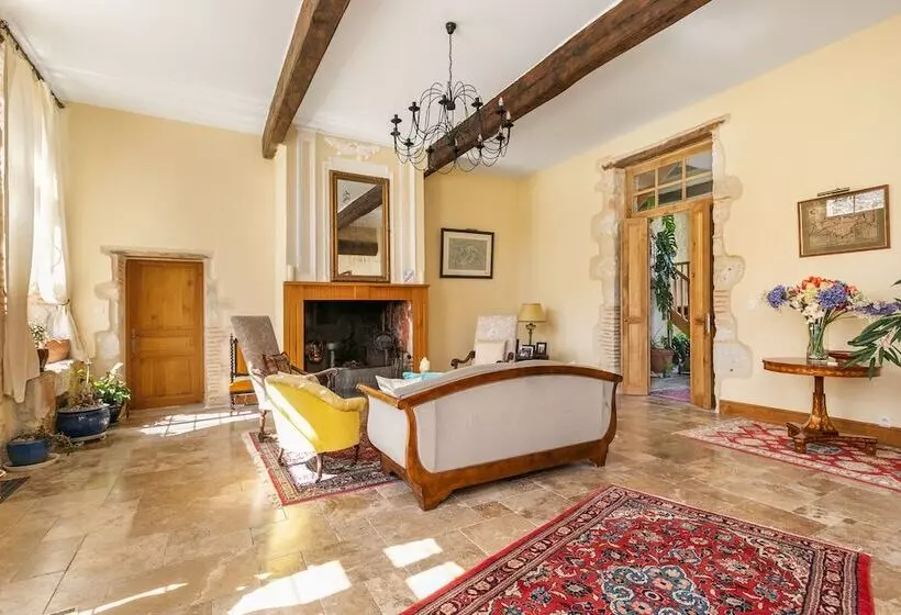 ベッドアンドブレックファースト Domaine De Rambeau