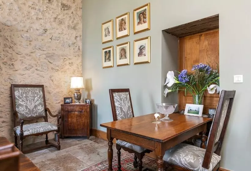 ベッドアンドブレックファースト Domaine De Rambeau