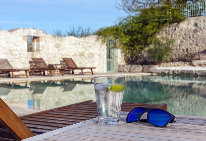 Bed and Breakfast Domaine De Rambeau