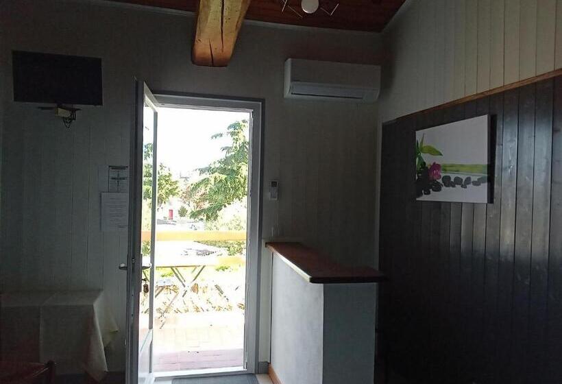 旅馆 Le H De Sernhac