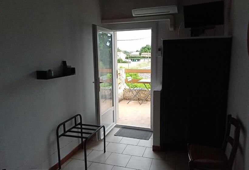 旅馆 Le H De Sernhac