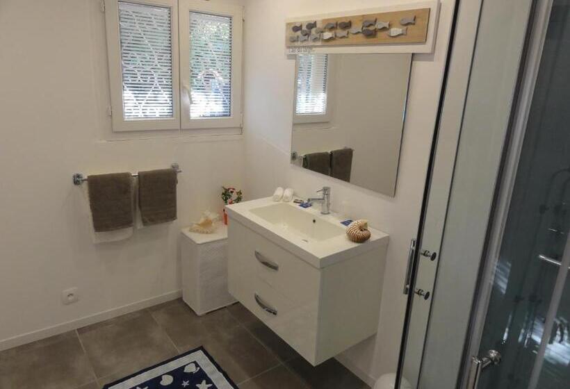 ペンション Au Reveil Des Cigales