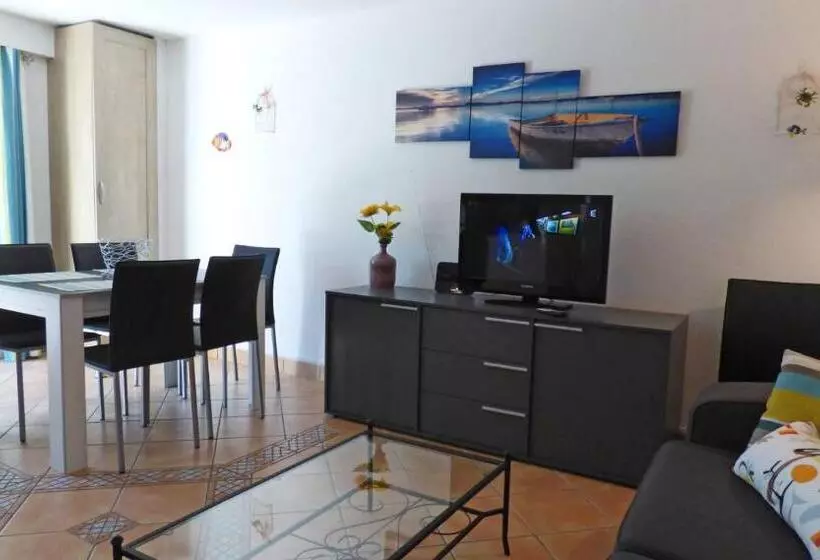 ペンション Au Reveil Des Cigales