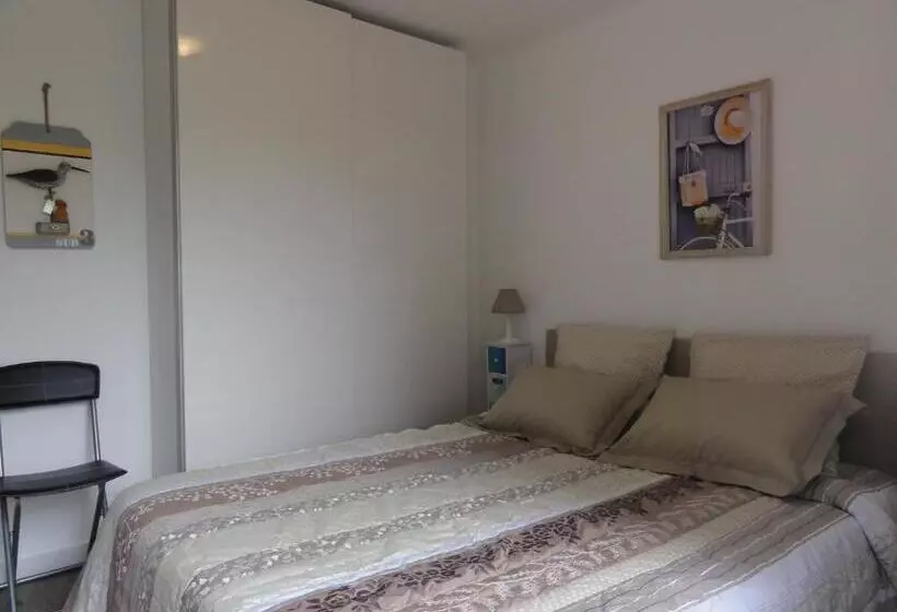 ペンション Au Reveil Des Cigales