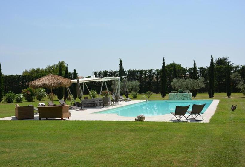 ペンション Le Mas De Gion